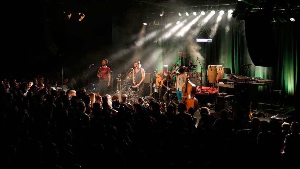 Bildrechte: WDR/Live Bukahra live beim Funkhaus Europa Tanz in den Mai 2015