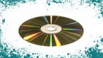 CD vor neutralem Hintergrund