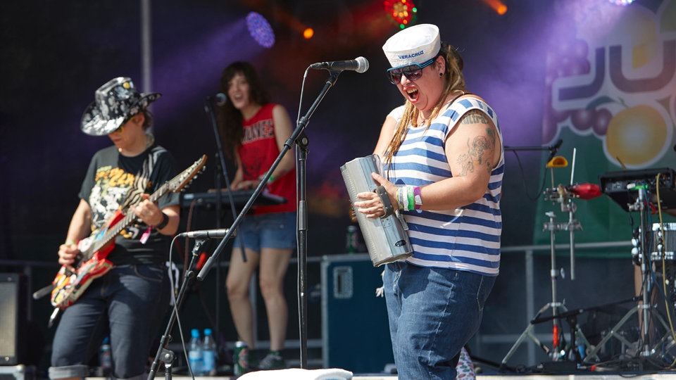 Kumbia Queers live beim Juicy Beats Festival 2013