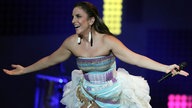 Sangalo Ivete singt auf der Bühne