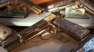 Juwelen besetzte Pistolen mexikanischer Drogenschmuggler