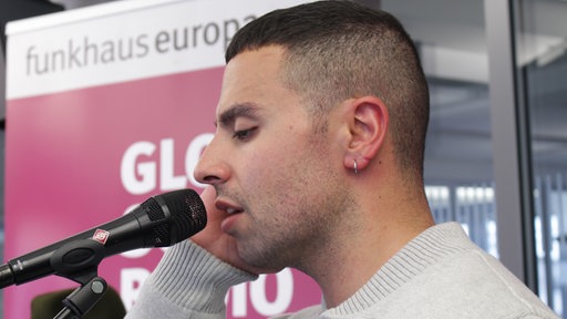 XOV singt im Funkhaus-Europa-Studio