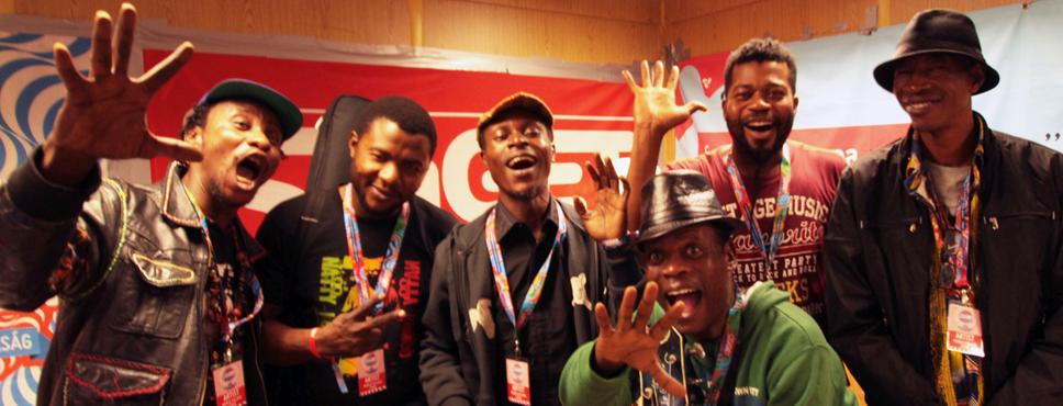 Sziget 2014 - Jupiter & Okwess International bei einer Studiosession im mobilen Sendestudio von Funkhaus Europa