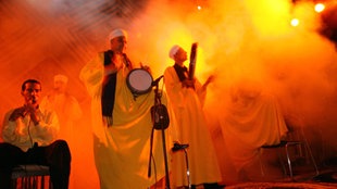 Einheimische Band spielt in einem Club in Kairo