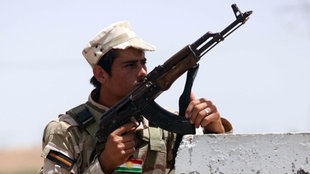 Waffen der kurdischen Peschmerga werden angeblich an den Schwarzmarkt nach Deutschland verkauft