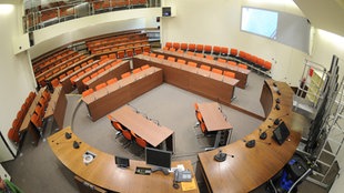Blick in den Saal 101 im Strafjustizzentrum in den Nymphenburger Straße in München (Bayern)