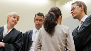 Beate Zschäpe mit ihren Anwälten Wolfgang Heer, Anja Sturm und Wolfgang Stahl