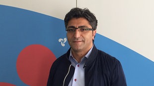 Talentjäger Suat YIlmaz zu Gast bei Köln Radyosu im Funkhaus Europa Studio
