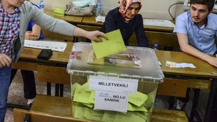 Parlamentswahlen Türkei Stimmabgabe