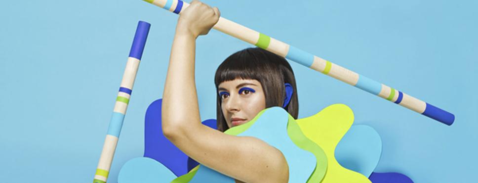Sängerin Meg auf der Cover ihrer Album "Imperfezione"