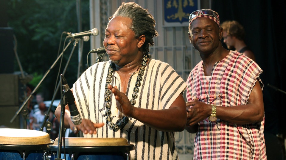 Bildrechte: WDR/Rühl Sierra Leone Refugee Allstars bei der Funkhaus Europa Odyssee 2015 in Hagen