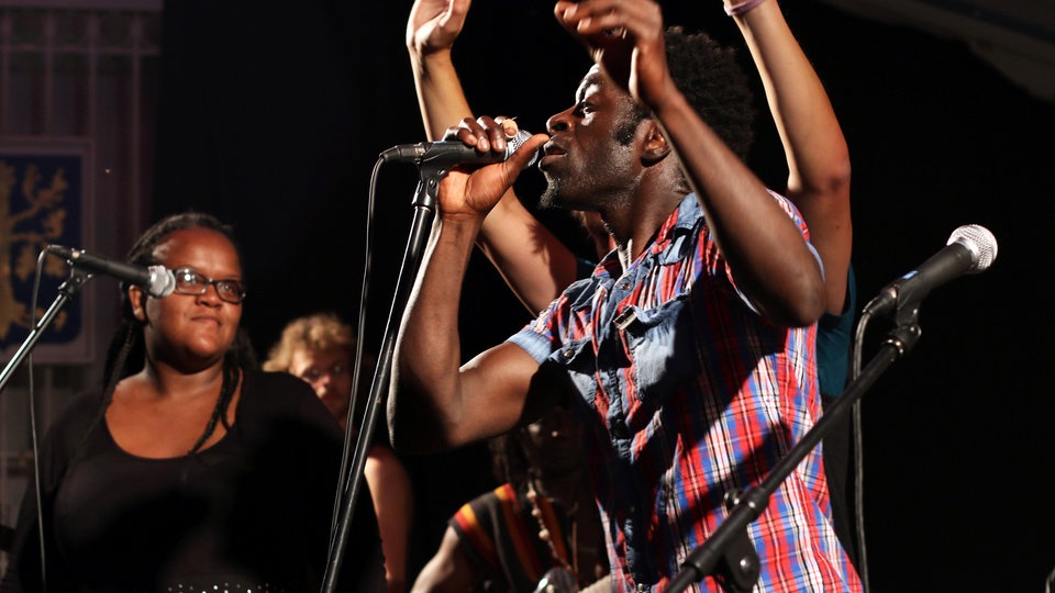 Bildrechte: WDR/Rühl Sierra Leone Refugee Allstars bei der Funkhaus Europa Odyssee 2015 in Hagen